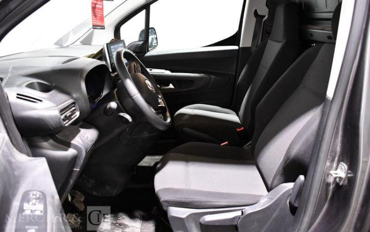 FIAT DOBLO 1,5 BLUEHDI 130 950kg GRIS GP-871-ZW