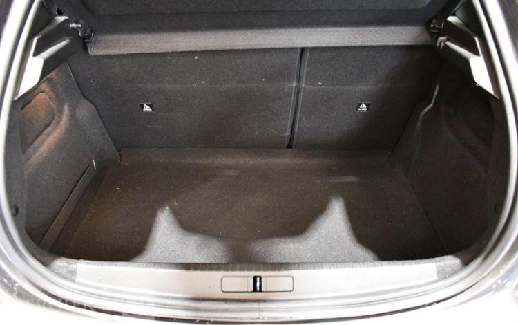 PEUGEOT 208 EX AUTOECOLE 1.5 BLUEHDI 100 ACTIVE GRIS GP-891-BP