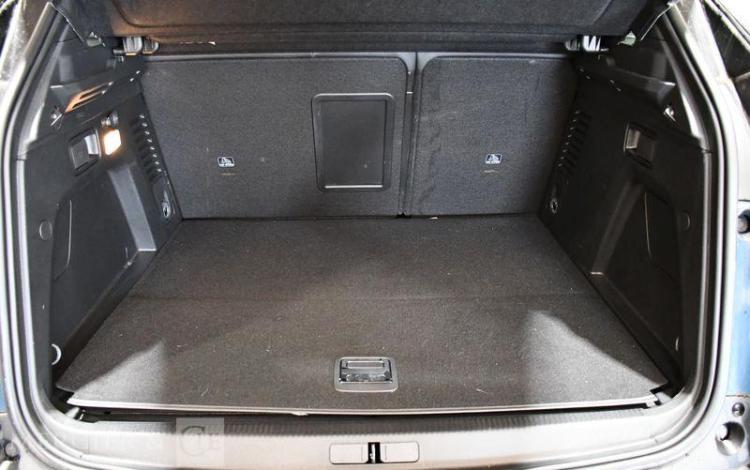 PEUGEOT 3008 1.6 225H 180 PHEV ALLURE PACK E-EAT  pour pieces sans carte grise  GQ-008-AX