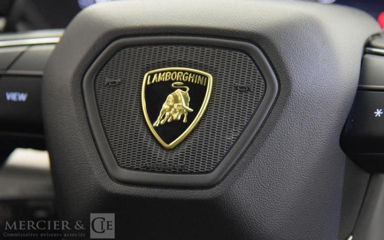 LAMBORGHINI URUS 4.0 V8 650CH BVA8 GRIS GQ-780-EP
