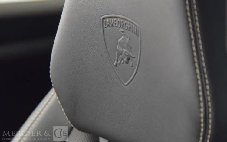 LAMBORGHINI URUS 4.0 V8 650CH BVA8 GRIS GQ-780-EP