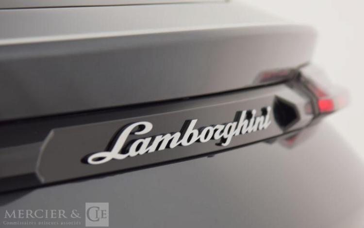 LAMBORGHINI URUS 4.0 V8 650CH BVA8 GRIS GQ-780-EP