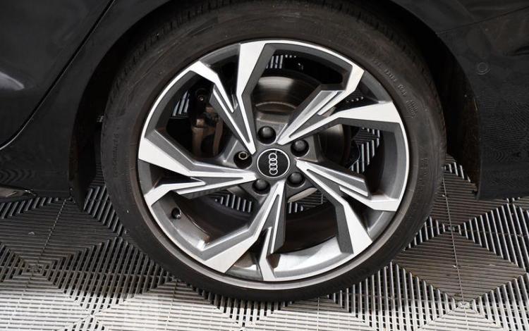 AUDI A3 1.5 35 TFSI 150 MHEV HYBRID S-LINE S-TRONIC NOIR GR-519-VN