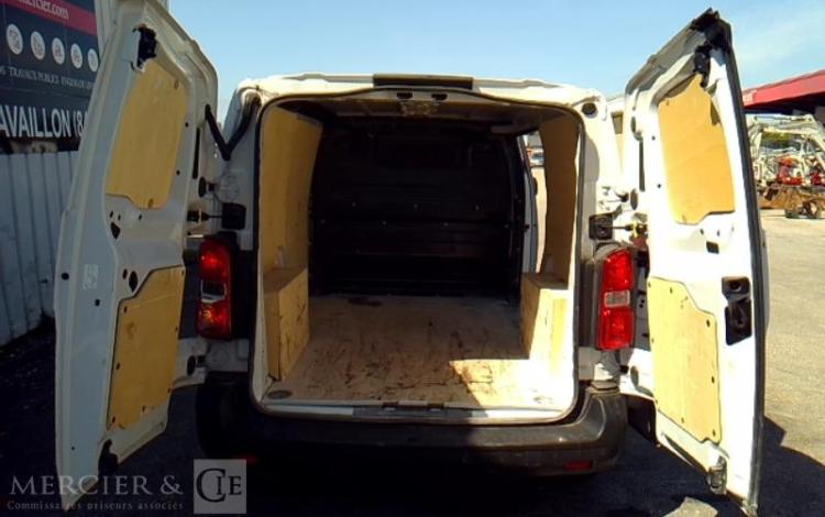 CITROEN JUMPY FG TAILLE M BLUEHDI 120CH S&S BVM6 BLANC GR-725-BD