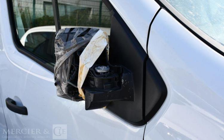 RENAULT TRAFIC GCF L2H1 3T BLUE DCI 150 BLANC GS-088-JQ