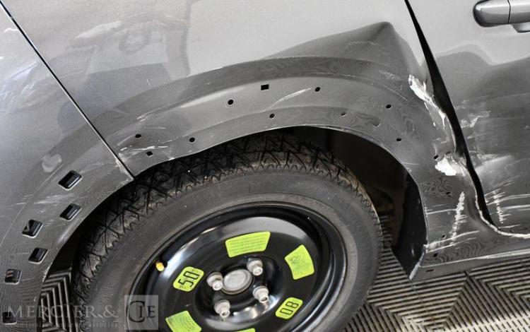 PEUGEOT 208 GT 1.2 PURETECH 100 GT EAT GRIS GS-880-QP