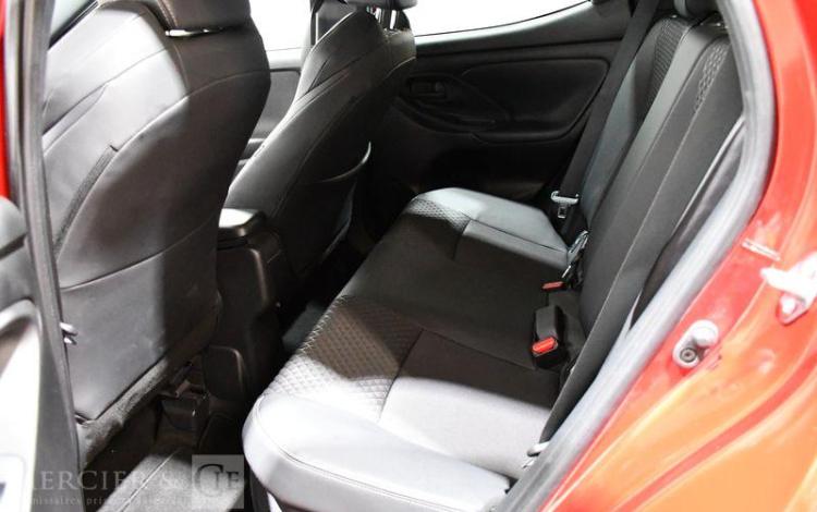 TOYOTA YARIS 1.5 DUAL-VVT-iE 114ch HYBRID COLLECTION CVT ROUGE GV-045-ND