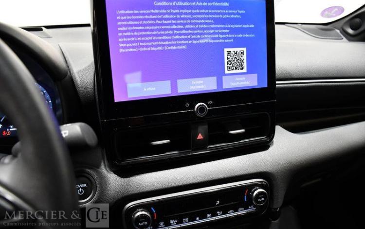 TOYOTA YARIS 1.5 DUAL-VVT-iE 114ch HYBRID COLLECTION CVT ROUGE GV-045-ND