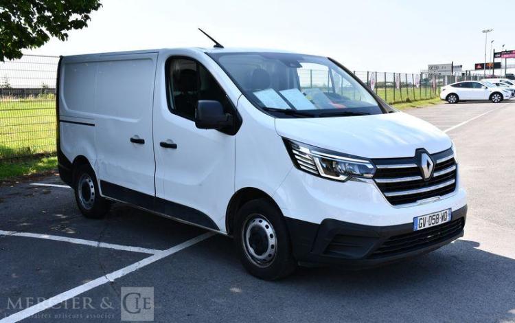 RENAULT TRAFIC GCF L1H1 2T8 BLUE DCI 130 BLANC GV-058-WQ
