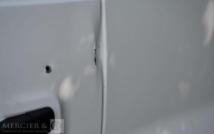 RENAULT TRAFIC GCF L1H1 2T8 BLUE DCI 130 BLANC GV-058-WQ