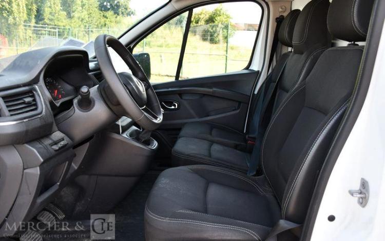 RENAULT TRAFIC GCF L1H1 2T8 BLUE DCI 130 BLANC GV-058-WQ