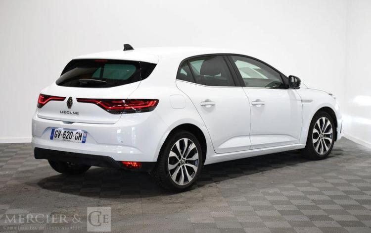 RENAULT MEGANE STE 1.3 TCE 140 TECHNO EDC BLANC GV-620-GM