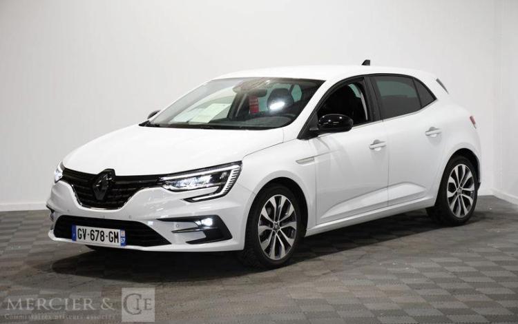 RENAULT MEGANE STE 1.3 TCE 140 TECHNO EDC BLANC GV-678-GM