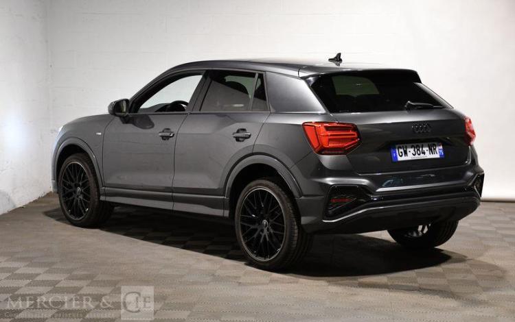 AUDI Q2 GRIS GW-384-NR