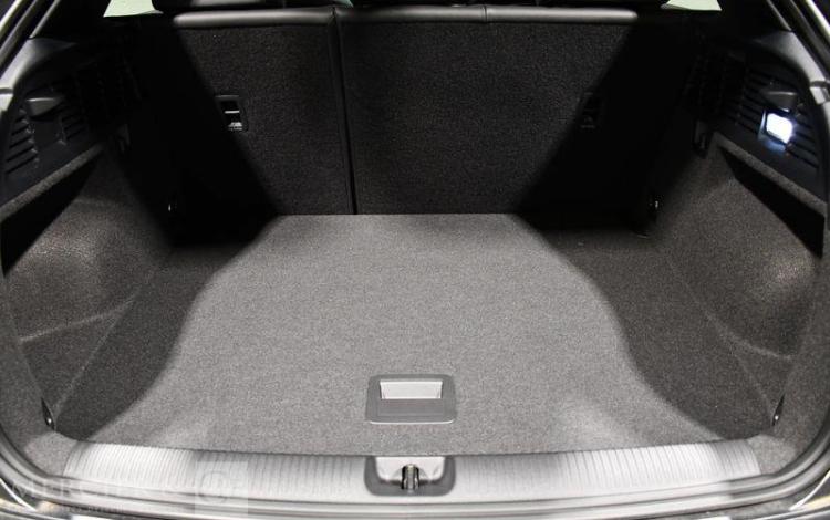 AUDI Q2 GRIS GW-384-NR