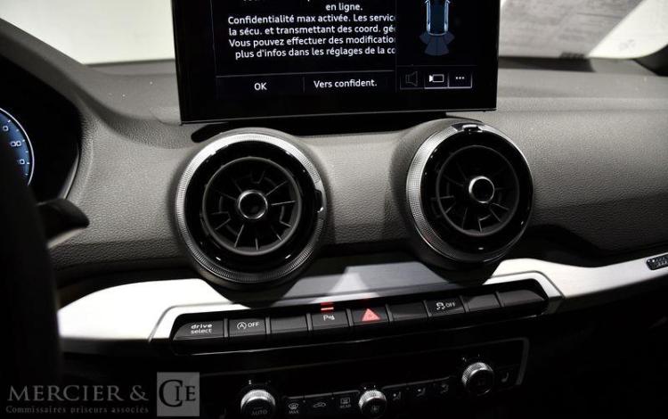 AUDI Q2 GRIS GW-384-NR
