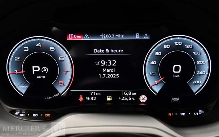 AUDI Q2 GRIS GW-384-NR