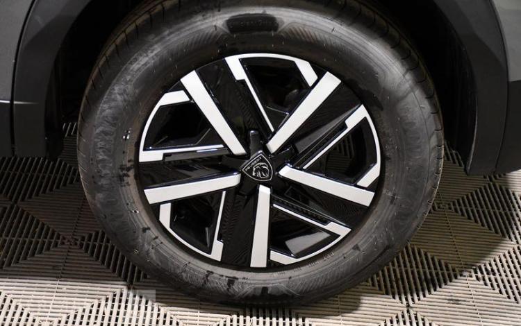 PEUGEOT 2008 ACTIVE PURETECH GRIS GW-415-CA