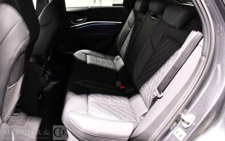 AUDI Q8 SPORTBACK 55 ELECTRIC 410ch 114kWh S-LINE QUATTRO GRIS GW-627-KP
