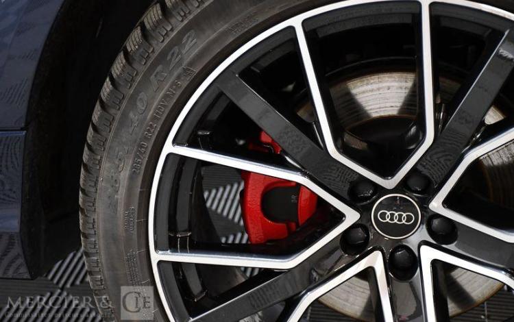 AUDI Q8 60 TFSI-E 490ch PHEV COMPETITION QUATTRO TIPTRONIC BLEU GZ-390-WB