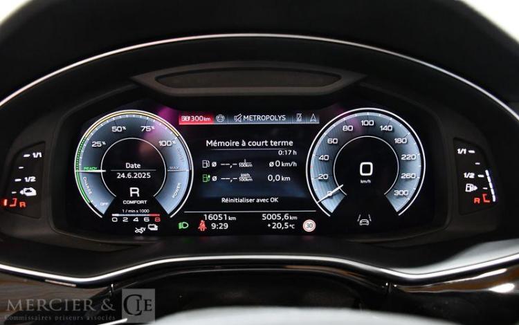 AUDI Q8 60 TFSI-E 490ch PHEV COMPETITION QUATTRO TIPTRONIC BLEU GZ-390-WB