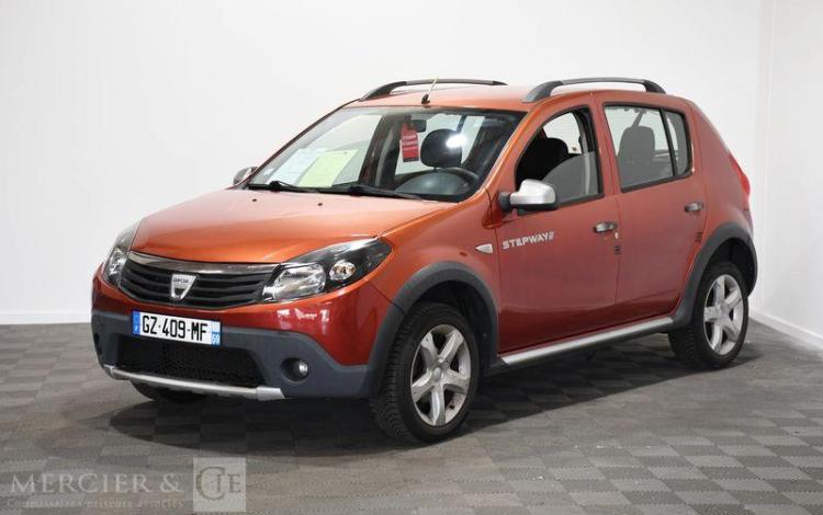 DACIA SANDERO STEPWAY 1,6 MPI 85CH ROUGE GZ-409-MF