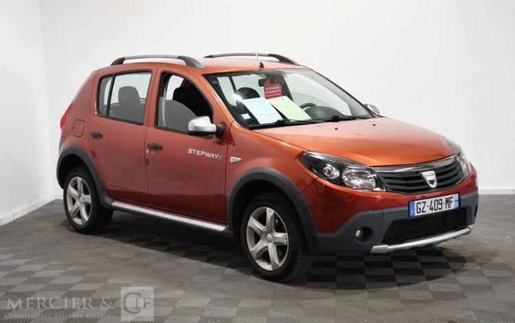 DACIA SANDERO STEPWAY 1,6 MPI 85CH ROUGE GZ-409-MF