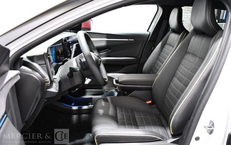 RENAULT MEGANE E-TECH ICONIC 2 BLANC GZ-548-ZP
