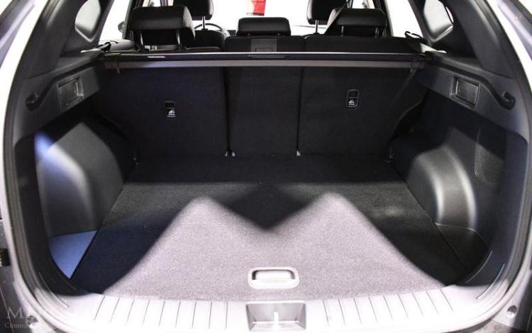 HYUNDAI TUCSON GRIS HA-428-VT