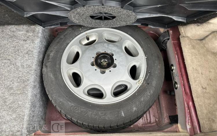 MERCEDES 300 sl BORDEAUX HB-047-ZF