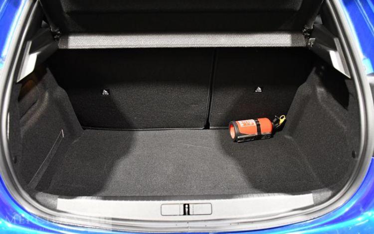PEUGEOT 208 BLEU PZ2L979