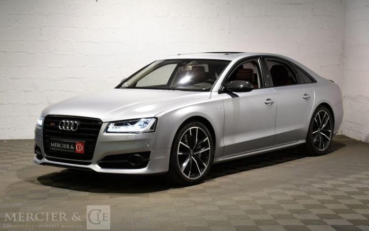 AUDI S8 + 605CH GRIS RS7850