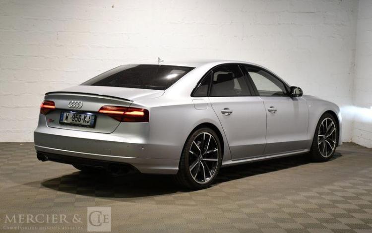 AUDI S8 + 605CH GRIS RS7850