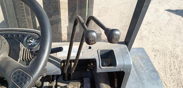 TOYOTA CHARIOT ELEVATEUR FRONTAL 52-6FG45@1030 – GAZ – CAPACITE NOMINALE 5 T – 2510 H  10330
