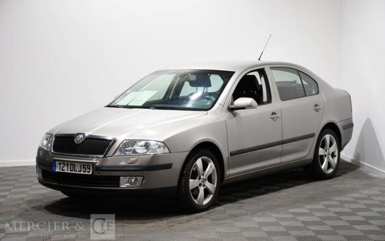 SKODA OCTAVIA 2.0 TDI 140CH PRAHA 4X2 BEIGE 121DLJ59