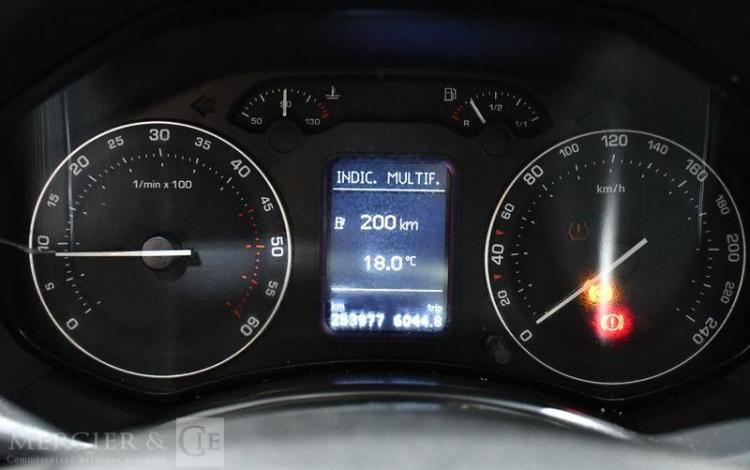 SKODA OCTAVIA 2.0 TDI 140CH PRAHA 4X2 BEIGE 121DLJ59