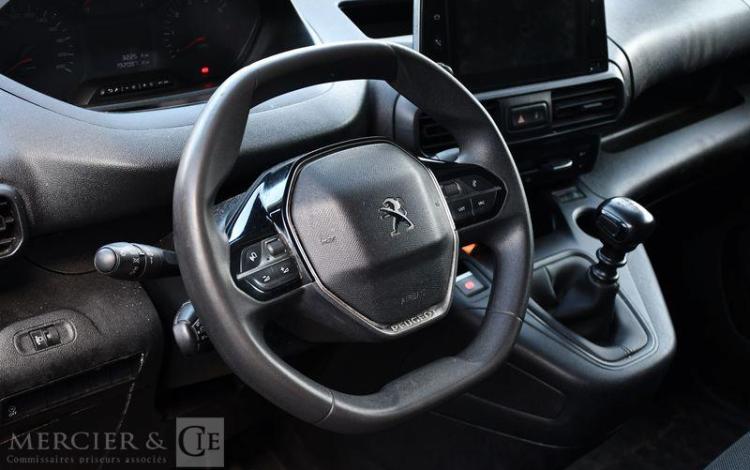 PEUGEOT PARTNER 1.5 BLUEHDI 130 950KG L2 XL PREMIUM NOIR 1XWL635