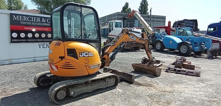 JCB MINI-PELLE SUR CHENILLES 8025 ZT – 2,81T – DIESEL  – 4351 HEURES – ANNEE 2017  27887