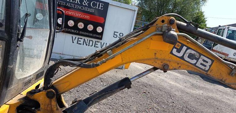 JCB MINI-PELLE SUR CHENILLES 8025 ZT – 2,81T – DIESEL  – 4351 HEURES – ANNEE 2017  27887