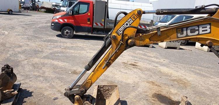 JCB MINI-PELLE SUR CHENILLES 8025 ZT – 2,81T – DIESEL  – 4351 HEURES – ANNEE 2017  27887