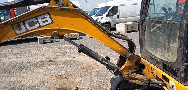 JCB MINI-PELLE SUR CHENILLES 8025 ZT – 2,81T – DIESEL  – 4351 HEURES – ANNEE 2017  27887