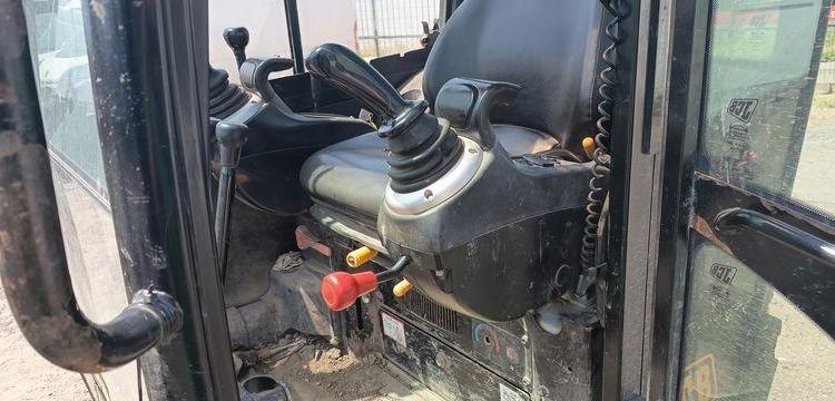 JCB MINI-PELLE SUR CHENILLES 8025 ZT – 2,81T – DIESEL  – 4351 HEURES – ANNEE 2017  27887