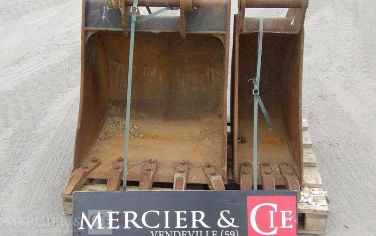 CATERPILLAR LOT DE 2 GODETS RETRO  2CATGC