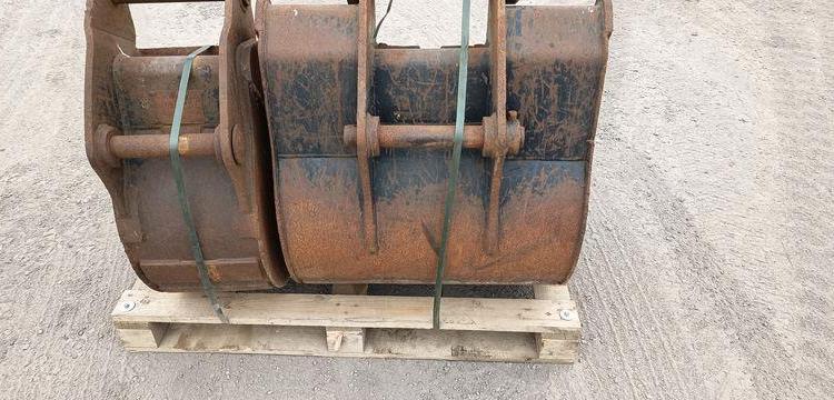 CATERPILLAR LOT DE 2 GODETS RETRO  2CATGC