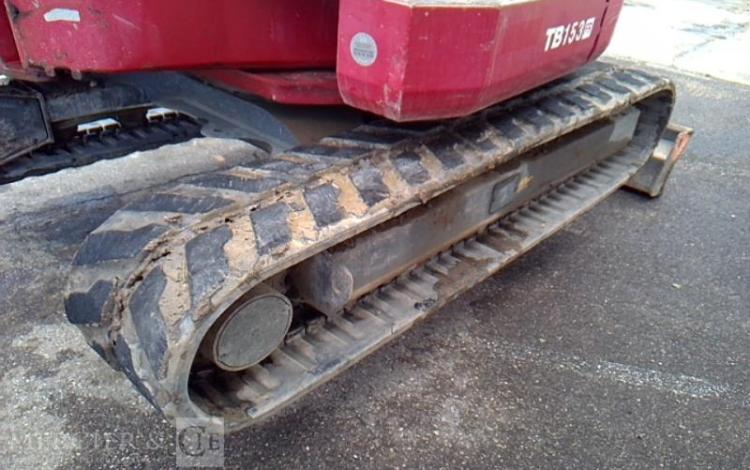 TAKEUCHI MINI PELLE AVEC DEPORT PIED DE FLECHE TB153FR 5.7T 7189H AN2012 GRIS 301412