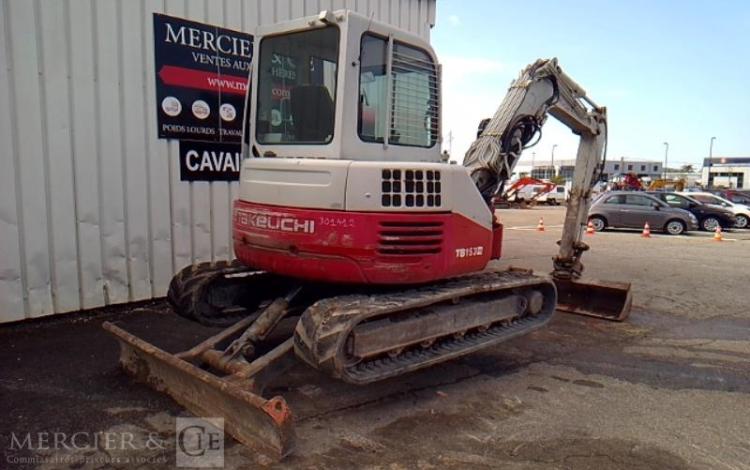 TAKEUCHI MINI PELLE AVEC DEPORT PIED DE FLECHE TB153FR 5.7T 7189H AN2012 GRIS 301412