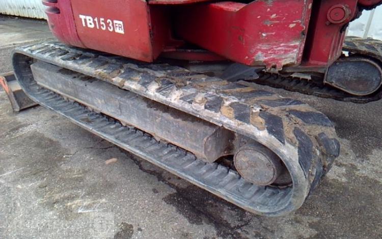 TAKEUCHI MINI PELLE AVEC DEPORT PIED DE FLECHE TB153FR 5.7T 7189H AN2012 GRIS 301412