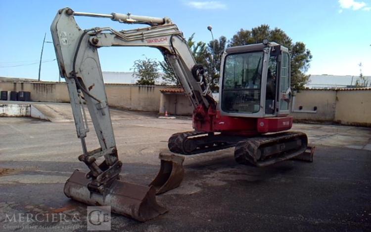TAKEUCHI MINI PELLE AVEC DEPORT PIED DE FLECHE TB153FR 5.7T 7189H AN2012 GRIS 301412
