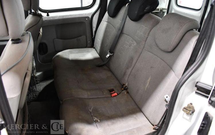 RENAULT KANGOO BLANC 480CQA59