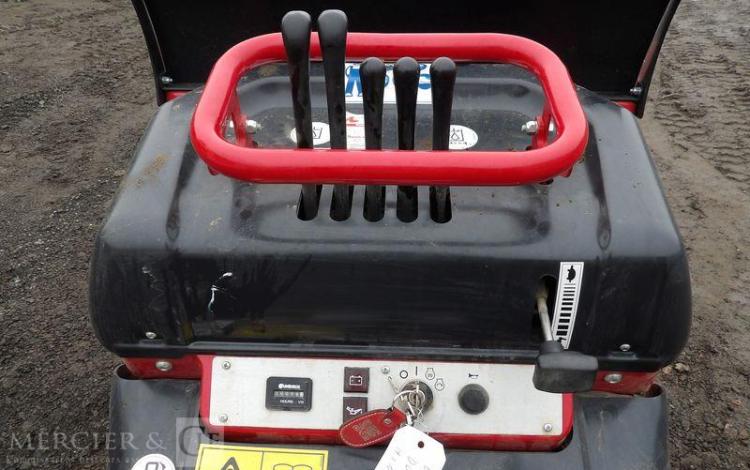 HINOWA MINI DUMPER CHARGEUSE SUR CHENILLES HS701 DIESEL – 76 HEURES – AN 2024  64ZK1